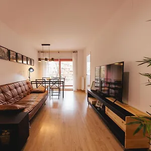 Apartment Bravissimo Pont De La Princesa, Comfortable 3-bedroom Girona